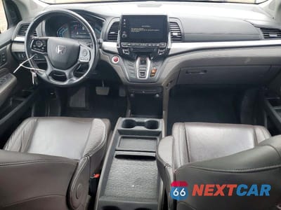Zdjęcie 8 z 13 samochodu: 2018 HONDA ODYSSEY TOURING VIN:5FNRL6H87JB000141 - miniatura