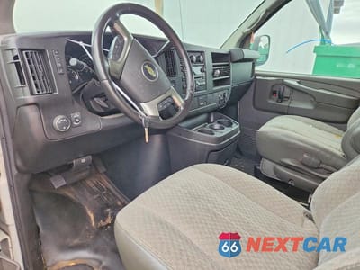 Zdjęcie 8 z 13 samochodu: 2014 CHEVROLET EXPRESS G1500 VIN:1GCSGAFX9E1136854 - miniatura