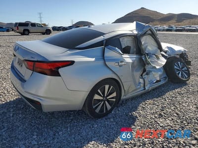 Trzecie zdjęcie samochodu z tyłu: 2021 NISSAN ALTIMA SV VIN:1N4BL4DV4MN334642 - miniatura