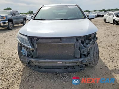Piąte zdjęcie samochodu w środku: 2015 KIA SORENTO LX VIN:5XYKT3A61FG661463 - miniatura