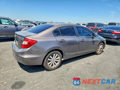 Trzecie zdjęcie samochodu z tyłu: 2012 HONDA CIVIC EX VIN:2HGFB2F8XCH588035 - miniatura