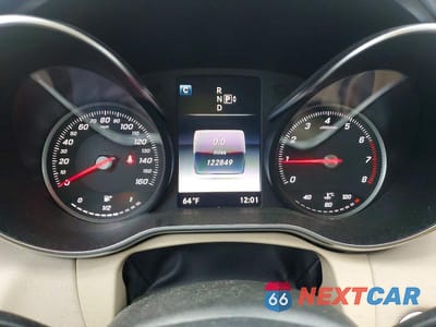 Zdjęcie 9 z 13 samochodu: 2015 MERCEDES-BENZ C 300 4MATIC VIN:55SWF4KB2FU003120 - miniatura