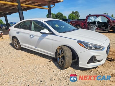 Czwarte zdjęcie samochodu z boku: 2018 HYUNDAI SONATA SEL VIN:5NPE34AF2JH687137 - miniatura