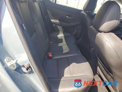 Zdjęcie 10 z 13 samochodu: 2024 NISSAN SENTRA SR VIN:3N1AB8DV2RY373274 - miniatura