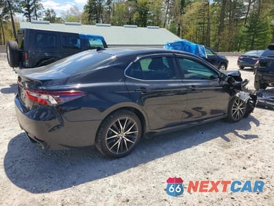 Trzecie zdjęcie samochodu z tyłu: 2024 TOYOTA CAMRY SE VIN:4T1G11BK7RU116281 - miniatura