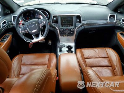 Zdjęcie 8 z 12 samochodu: 2015 JEEP GRAND CHEROKEE SRT-8 VIN:1C4RJFBT0DC520251 - miniatura