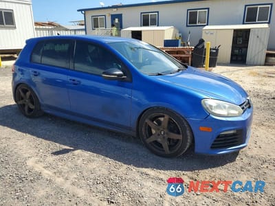 Czwarte zdjęcie samochodu z boku: 2013 VOLKSWAGEN GOLF R VIN:WVWPF7AJ8DW117681 - miniatura