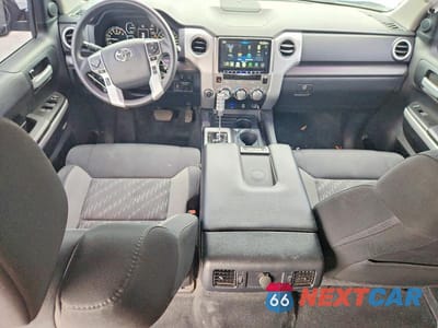 Zdjęcie 8 z 12 samochodu: 2019 TOYOTA TUNDRA CREWMAX SR5 VIN:5TFDW5F17KX855818 - miniatura