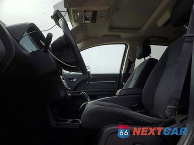 Zdjęcie 7 z 13 samochodu: 2010 DODGE JOURNEY SXT VIN:3D4PG5FV8AT174450 - miniatura