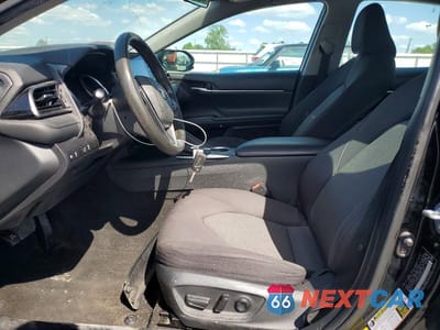 Zdjęcie 7 z 12 samochodu: 2022 TOYOTA CAMRY LE VIN:4T1C11AK8NU625502 - miniatura