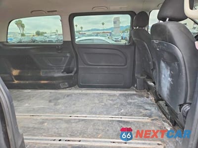 Zdjęcie 10 z 12 samochodu: 2018 MERCEDES BENZ METRIS VIN:WD4PG2EE5J3440442 - miniatura