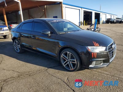 Czwarte zdjęcie samochodu z boku: 2018 AUDI A3 PREMIUM VIN:WAUAUGFF3J1045147 - miniatura