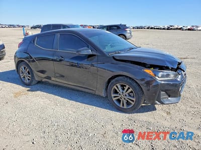 Czwarte zdjęcie samochodu z boku: 2020 HYUNDAI VELOSTER 2.0L VIN:KMHTG6AF5LU027248 - miniatura