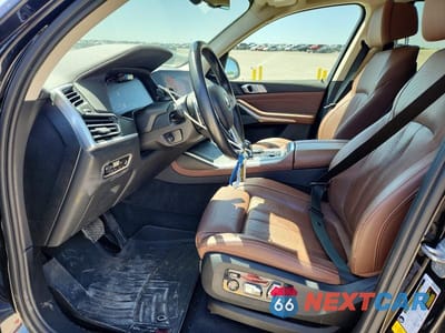 Zdjęcie 7 z 13 samochodu: 2020 BMW X7 XDRIVE40I VIN:5UXCW2C02L9B99279 - miniatura