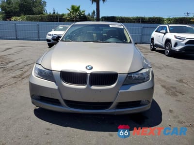 Piąte zdjęcie samochodu w środku: 2008 BMW 328 I VIN:WBAVA37518NL48133 - miniatura
