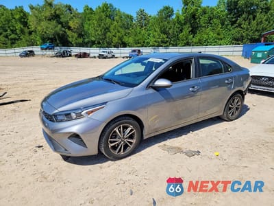 2023 KIA FORTE LXS 3KPF24AD1PE506306 - główne zdjęcie licytacji z USA - miniatura