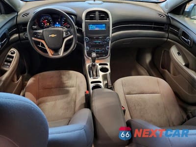 Zdjęcie 8 z 12 samochodu: 2014 CHEVROLET MALIBU LS VIN:1G11B5SL5EF154350 - miniatura