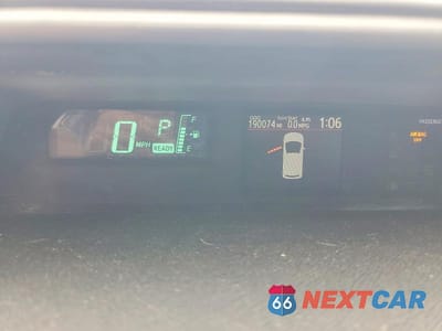 Zdjęcie 9 z 13 samochodu: 2012 TOYOTA PRIUS C FOUR VIN:JTDKDTB38C1510603 - miniatura