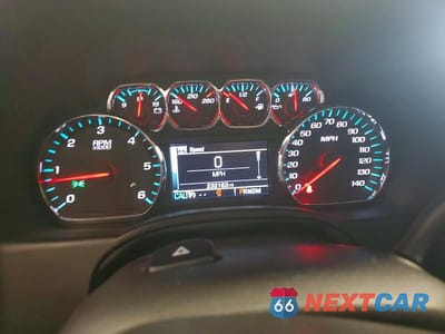 Zdjęcie 9 z 13 samochodu: 2015 CHEVROLET SUBURBAN K1500 LT VIN:1GNSKJKC6FR604650 - miniatura