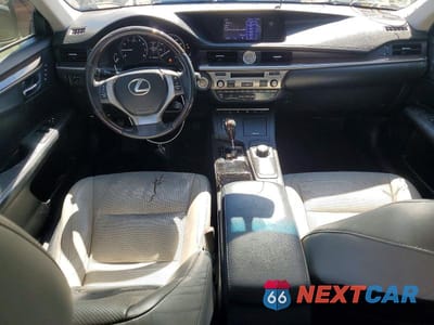 Zdjęcie 8 z 12 samochodu: 2013 LEXUS ES 350 VIN:JTHBK1GG3D2077143 - miniatura
