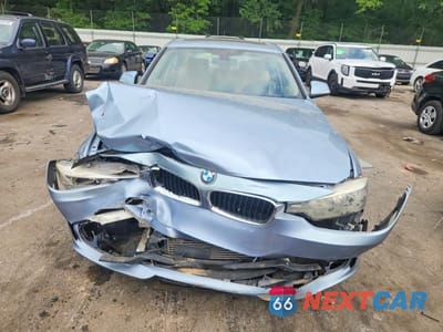 Piąte zdjęcie samochodu w środku: 2014 BMW 320 I VIN:WBA3B1G51ENS77293 - miniatura