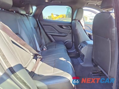 Zdjęcie 11 z 14 samochodu: 2017 JAGUAR F-PACE PREMIUM VIN:SADCJ2BV9HA069035 - miniatura