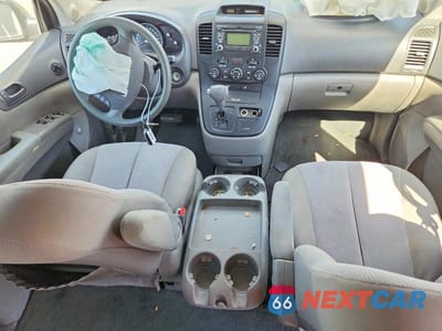 Zdjęcie 8 z 14 samochodu: 2012 KIA SEDONA LX VIN:KNDMG4C78C6488578 - miniatura