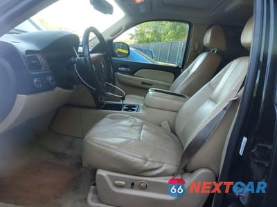 Zdjęcie 7 z 13 samochodu: 2007 CHEVROLET SUBURBAN K1500 VIN:3GNFK16307G109275 - miniatura