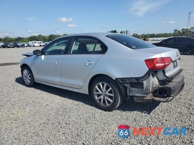 Drugie zdjęcie samochodu z przodu: 2015 VOLKSWAGEN JETTA SE VIN:3VWD17AJXFM223146 - miniatura