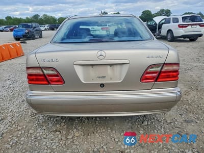 Zdjęcie 6 z 12 samochodu: 2002 MERCEDES-BENZ E 430 VIN:WDBJF83J72X068911 - miniatura