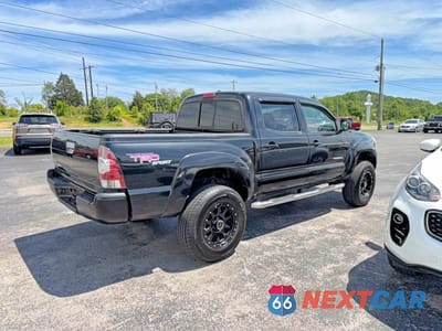 Czwarte zdjęcie samochodu z boku: 2010 TOYOTA TACOMA DOUBLE CAB VIN:5TELU4EN2AZ718826 - miniatura