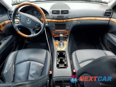 Zdjęcie 8 z 12 samochodu: 2009 MERCEDES-BENZ E 350 4MATIC VIN:WDBUH87X89B380216 - miniatura