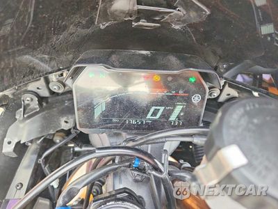 Zdjęcie 7 z 9 samochodu: 2025 YAMAHA YZFR7 VIN:JYARM38E3SA015419 - miniatura