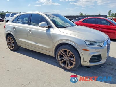 Czwarte zdjęcie samochodu z boku: 2016 AUDI Q3 PREMIUM PLUS VIN:WA1BFCFS9GR017395 - miniatura