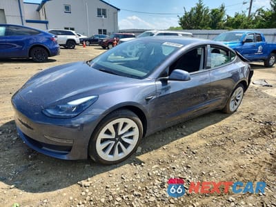 2023 TESLA MODEL 3 5YJ3E1EA3PF658283 - główne zdjęcie licytacji z USA - miniatura