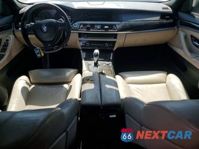 Zdjęcie 8 z 12 samochodu: 2011 BMW 550 I VIN:WBAFR9C57BC757679 - miniatura