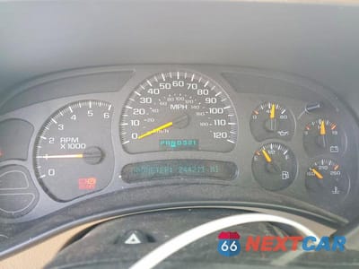 Zdjęcie 9 z 14 samochodu: 2004 CHEVROLET SUBURBAN K1500 VIN:1GNFK16T34R167778 - miniatura