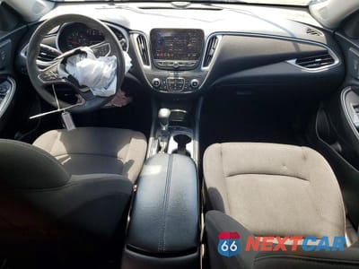 Zdjęcie 8 z 13 samochodu: 2023 CHEVROLET MALIBU LT VIN:1G1ZD5ST5PF225840 - miniatura