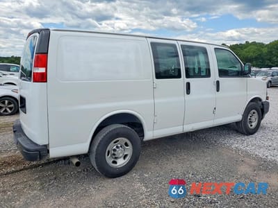 Trzecie zdjęcie samochodu z tyłu: 2021 CHEVROLET EXPRESS G2500 VIN:1GCWGAF72M1188729 - miniatura