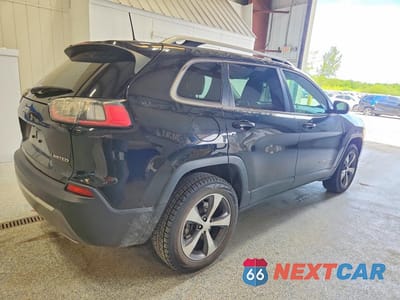 Trzecie zdjęcie samochodu z tyłu: 2020 JEEP CHEROKEE LIMITED VIN:1C4PJMDX1LD513992 - miniatura