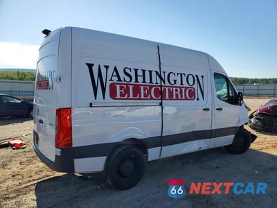 Trzecie zdjęcie samochodu z tyłu: 2025 MERCEDES BENZ SPRINTER 2500 DELIVERY VAN VIN:W1Y4KBHY3ST200255 - miniatura