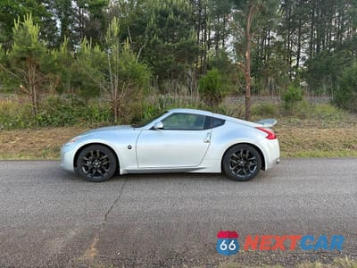 Zdjęcie 6 z 11 samochodu: 2016 NISSAN 370Z BASE VIN:JN1AZ4EH0GM933368 - miniatura