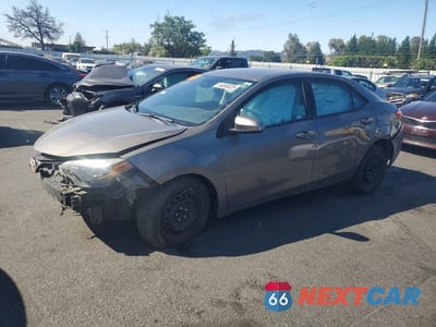 2017 TOYOTA COROLLA LE 5YFBURHE5HP713446 - główne zdjęcie licytacji z USA - miniatura