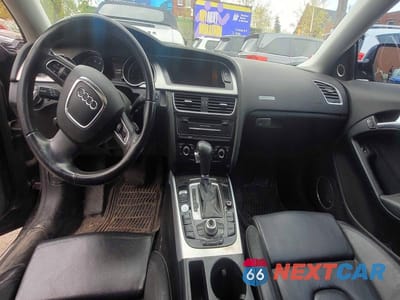 Zdjęcie 9 z 10 samochodu: 2012 AUDI A5 PREMIUM PLUS VIN:WAULFAFR0CA027153 - miniatura