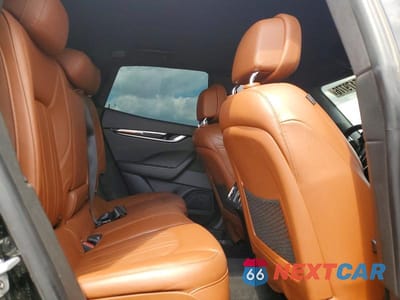 Zdjęcie 11 z 13 samochodu: 2019 MASERATI LEVANTE VIN:ZN661XUA6KX322668 - miniatura