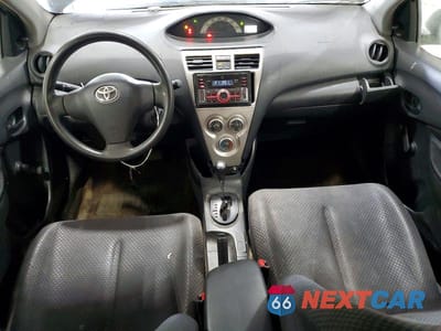 Zdjęcie 8 z 13 samochodu: 2008 TOYOTA YARIS BASE VIN:JTDBT923681245385 - miniatura