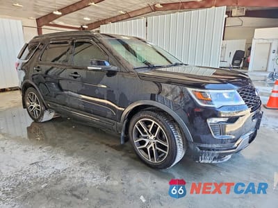 Czwarte zdjęcie samochodu z boku: 2019 FORD EXPLORER SPORT VIN:1FM5K8GTXKGA97275 - miniatura