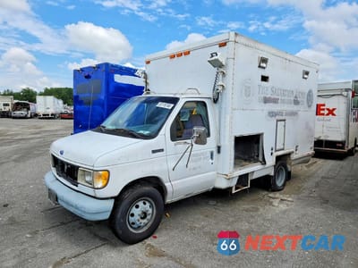 1995 FORD E350 BOX TRUCK 1FDKE37H5SHA01586 - główne zdjęcie licytacji z USA - miniatura