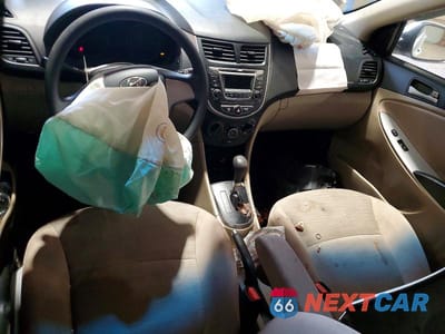 Zdjęcie 8 z 12 samochodu: 2016 HYUNDAI ACCENT SE VIN:KMHCT4AE6GU102097 - miniatura