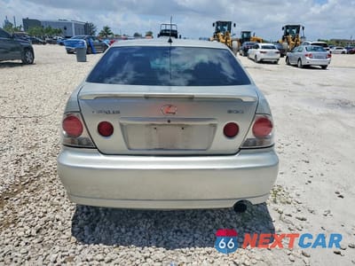 Zdjęcie 6 z 12 samochodu: 2003 LEXUS IS 300 VIN:JTHBD192X30077677 - miniatura